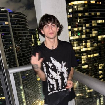 One take freestyle by 1900 RUGRAT | BandLab