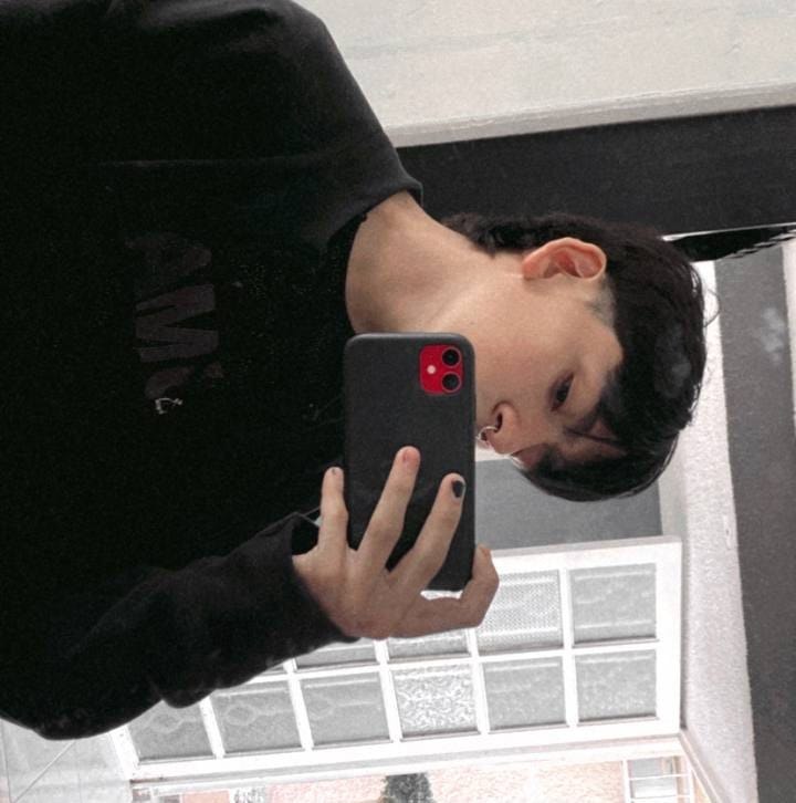 BandLab profile picture for @listxw