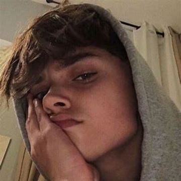 Chappelle roan (@chappellroan_) • BandLab - Make Music Online