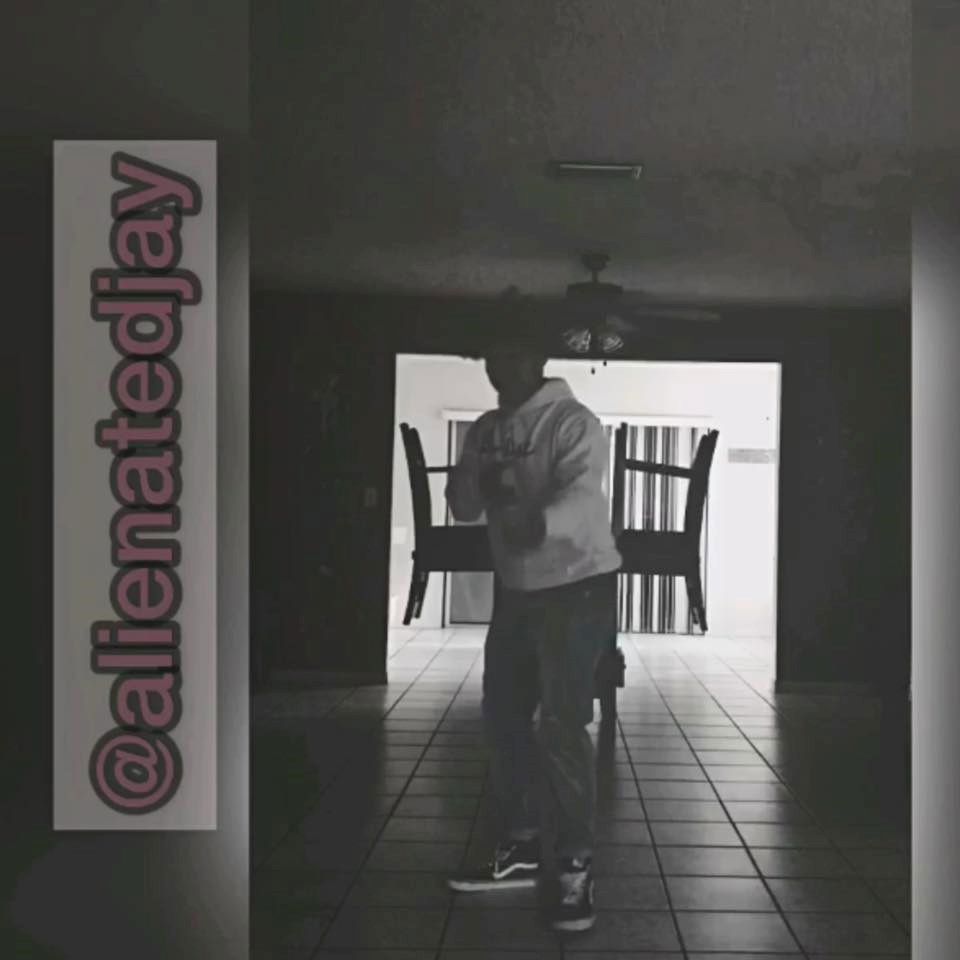 BandLab profile picture for @alienated